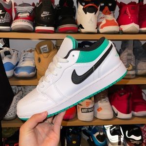 FINAL SALE 😍NEW🔥Jordan 1 low pine green